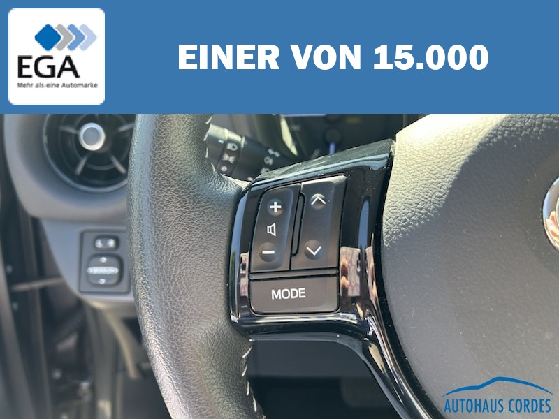 Toyota Yaris 1.5 DUAL-VVT-i Hybrid TEAM D KLIMA*SHZG*BTH*PDC*R-CAM