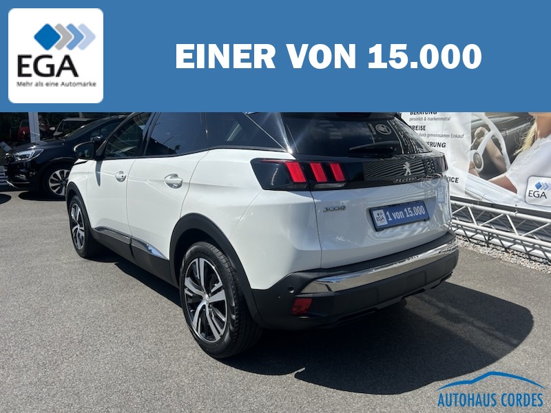Peugeot 3008 1.5 BlueHDi 130 ALLURE AUTOM*KLIMA*SHZG*NAVI*ALU*R-CAM