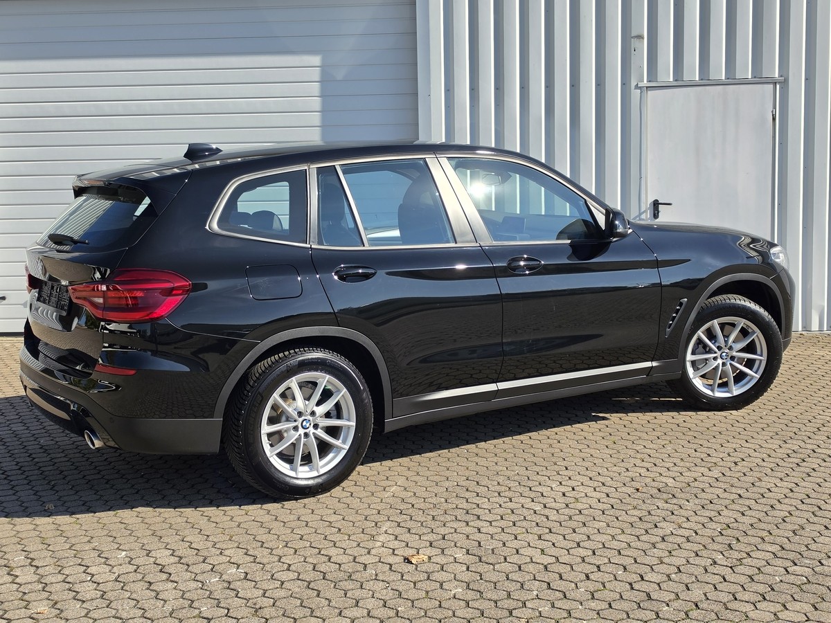 BMW X3 xDrive 30i AHK 2400 kg*Head-Up*LED*Komfortzugang