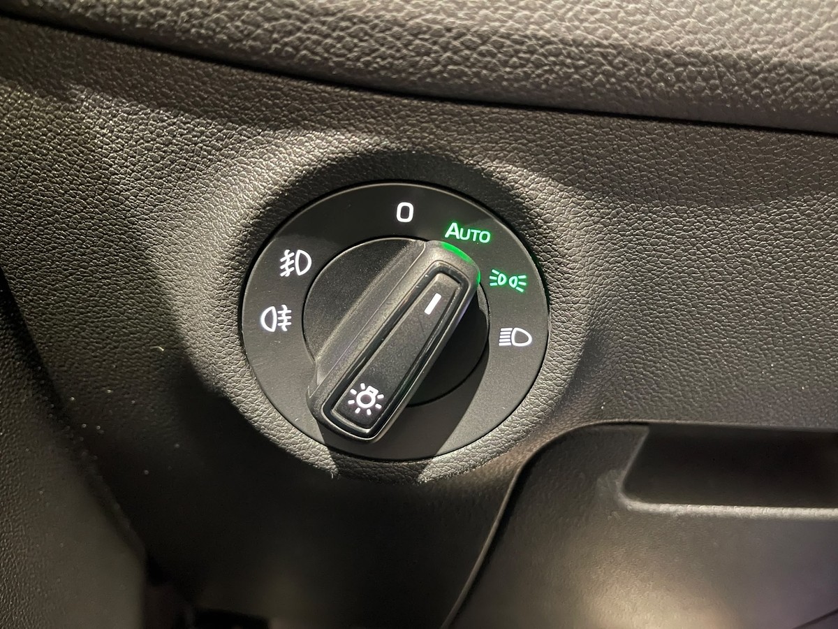 Skoda Kodiaq 2.0TSI DSG Soleil 4x4 AHZV LEDER NAVI StHz