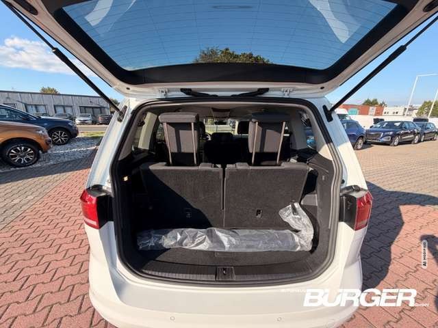 Volkswagen Touran Active 7 Sitzer AHK Navi ACC Apple CarPlay Android