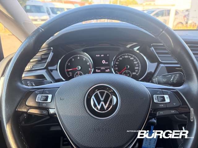 Volkswagen Touran Active 7 Sitzer AHK Navi ACC Apple CarPlay Android