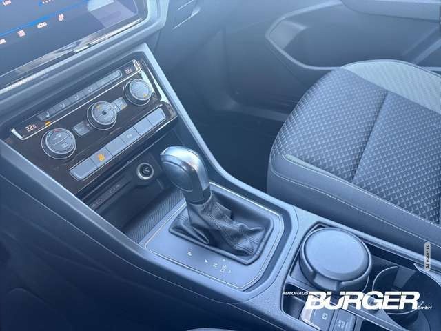 Volkswagen Touran Active 7 Sitzer AHK Navi ACC Apple CarPlay Android