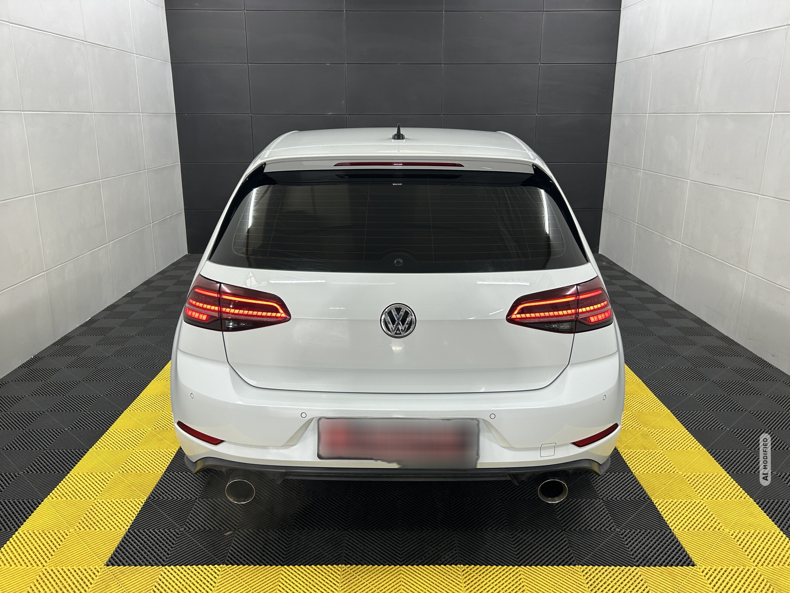 Volkswagen Golf VII Lim. GTI BMT+LED+Leder+Ambiente+Sitzhz.