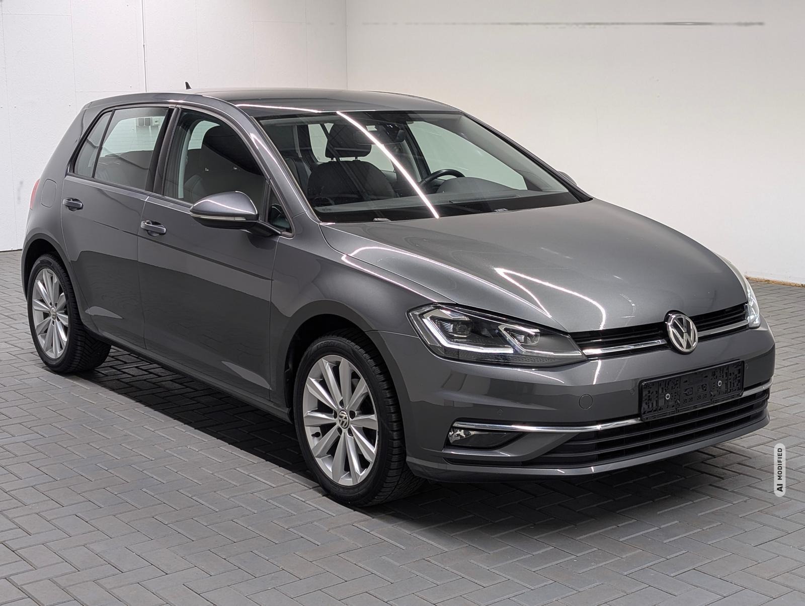 Volkswagen Golf VII LED/Massage/SHZ/PDC/ACC/17-LM