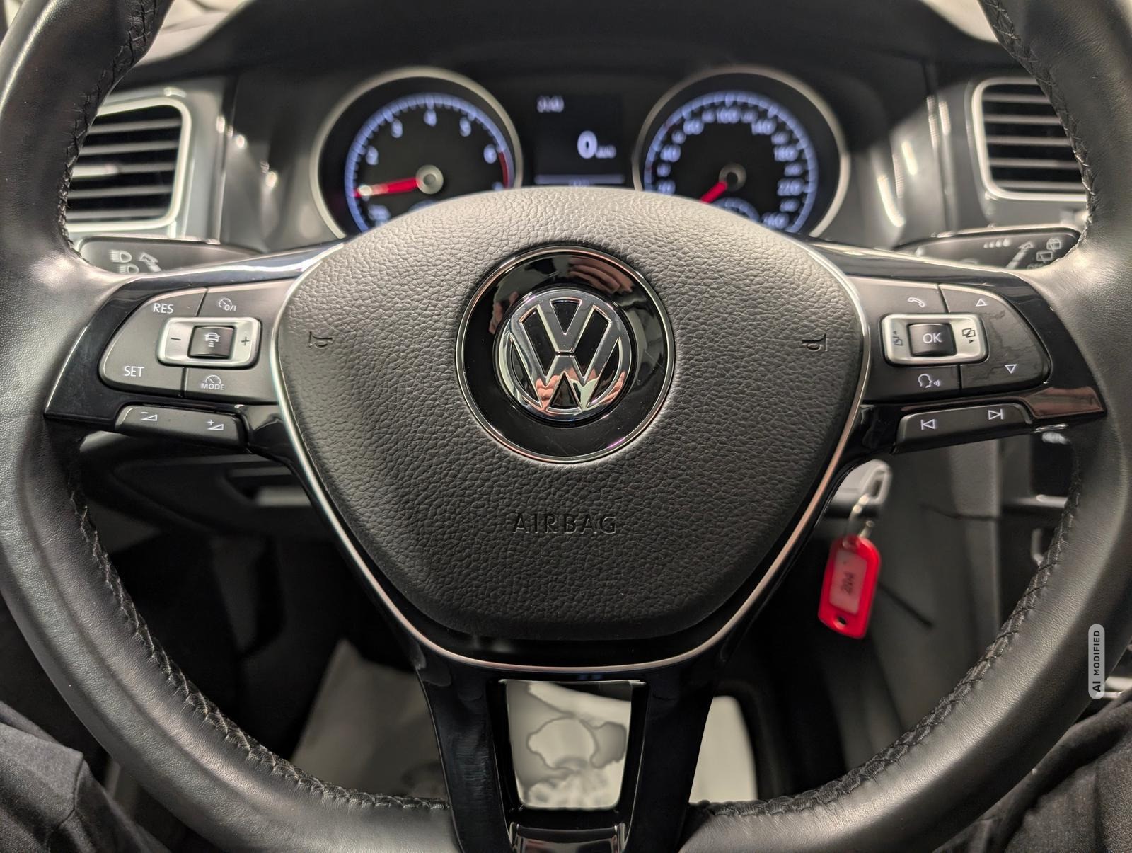 Volkswagen Golf VII LED/Massage/SHZ/PDC/ACC/17-LM