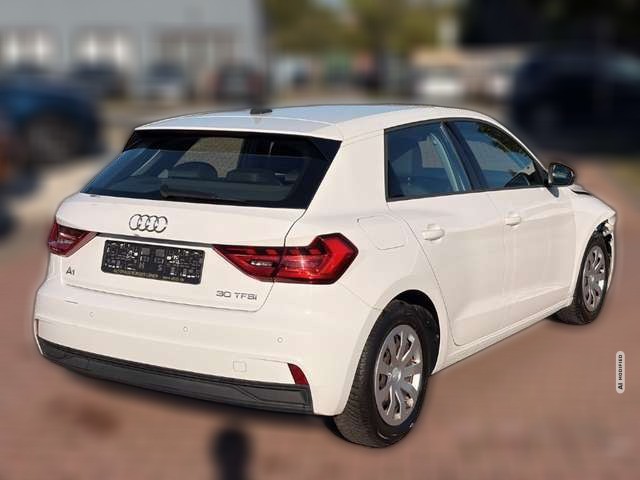 Audi A1 Sportback 30 TFSI beschädigt Digitales Cockpit Tem