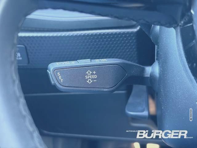 Audi A1 Sportback 30 TFSI beschädigt Digitales Cockpit Tem