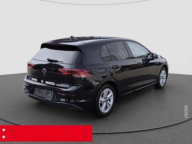 Volkswagen Golf 8 Lim. 1.5 eTSI DSG Life LED NAVI RFK
