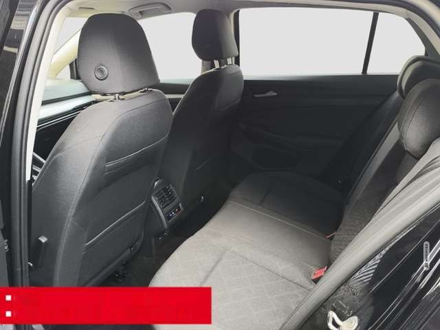 Volkswagen Golf 8 Lim. 1.5 eTSI DSG Life LED NAVI RFK