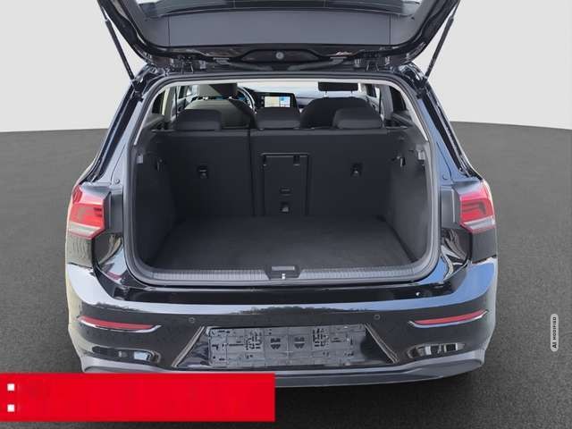 Volkswagen Golf 8 Lim. 1.5 eTSI DSG Life LED NAVI RFK