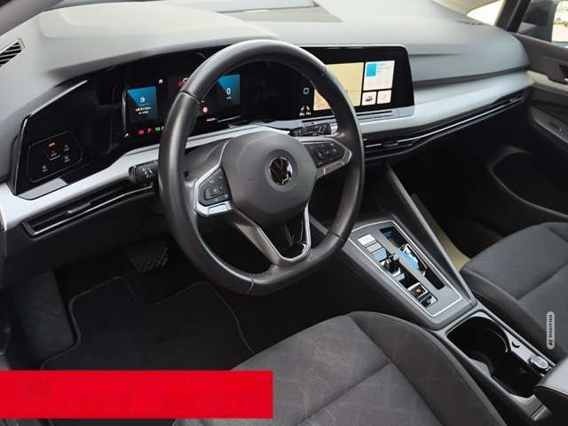 Volkswagen Golf 8 Lim. 1.5 eTSI DSG Life LED NAVI RFK