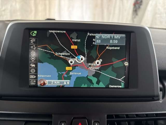 BMW 218 d Active Tourer NAVI LED PDC Sitzheizung AHK
