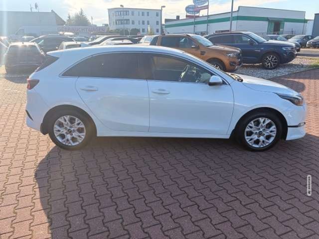 Kia cee'd / Ceed 1.5 Voll LED Kamera APP SitzHZG Klimaautomatik beh