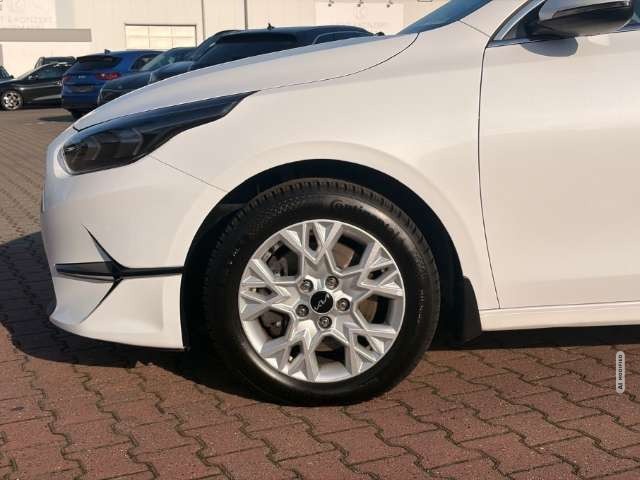 Kia cee'd / Ceed 1.5 Voll LED Kamera APP SitzHZG Klimaautomatik beh