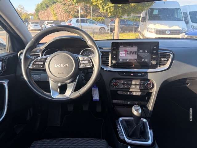 Kia cee'd / Ceed 1.5 Voll LED Kamera APP SitzHZG Klimaautomatik beh