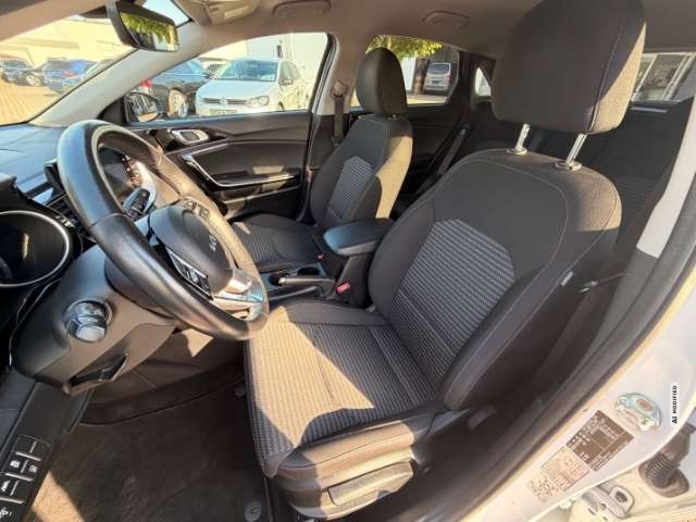 Kia cee'd / Ceed 1.5 Voll LED Kamera APP SitzHZG Klimaautomatik beh