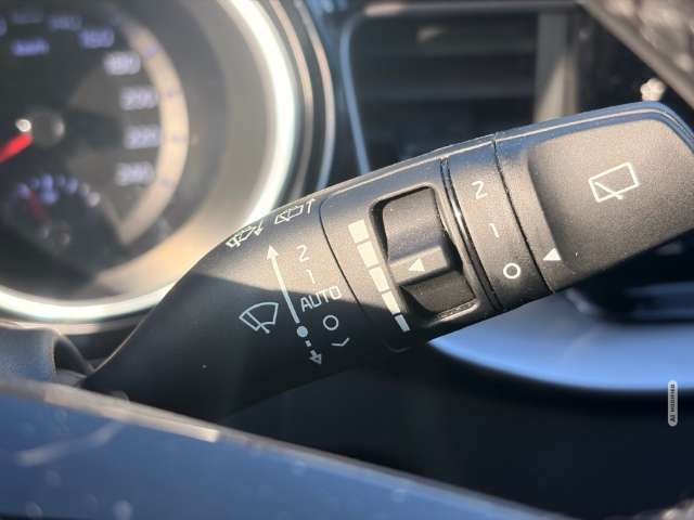 Kia cee'd / Ceed 1.5 Voll LED Kamera APP SitzHZG Klimaautomatik beh