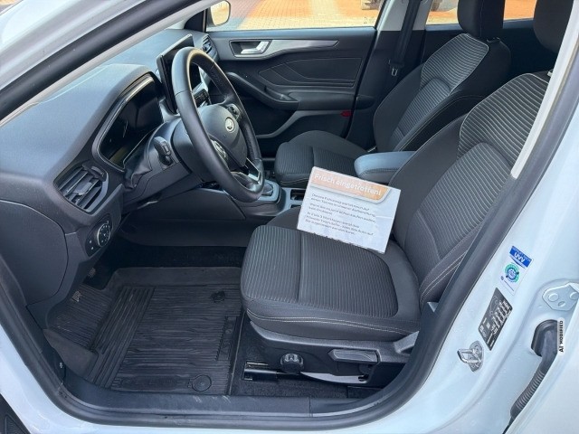 Ford Focus 1.0 EcoBoost Titanium Design +LED+PDC+RFK+NAVI+SZH+KEYFREE+