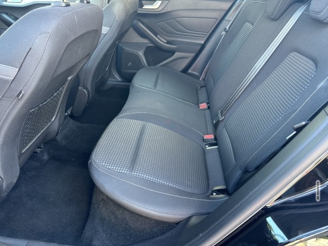 Ford Focus Cool & Connect+Navi+LED+Apple CarPlay+WinterP+Allwetterreifen