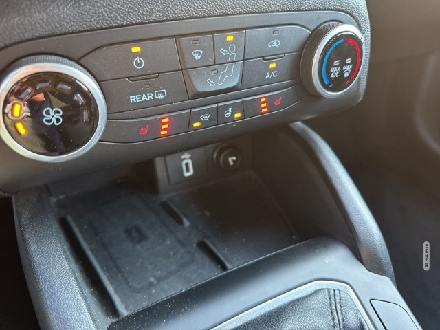 Ford Focus Cool & Connect+Navi+LED+Apple CarPlay+WinterP+Allwetterreifen