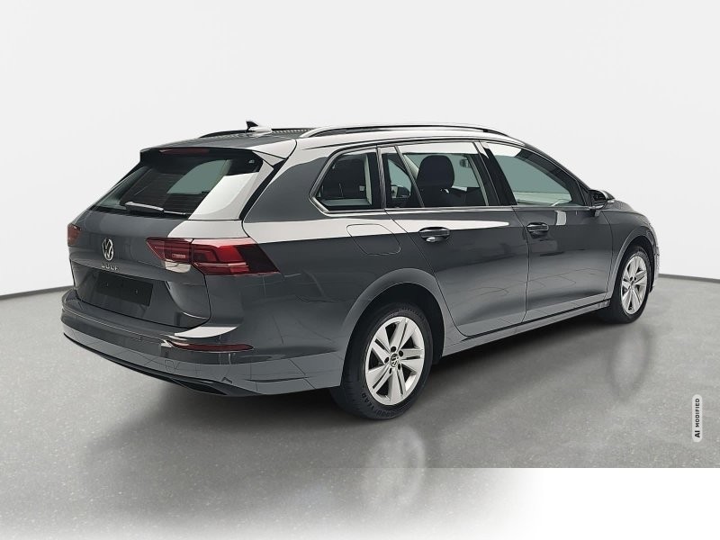 Volkswagen Golf 1.5 TSI VIII Variant Life LED AHK LM