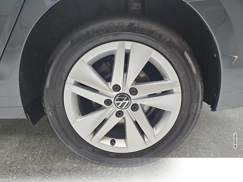 Volkswagen Golf 1.5 TSI VIII Variant Life LED AHK LM