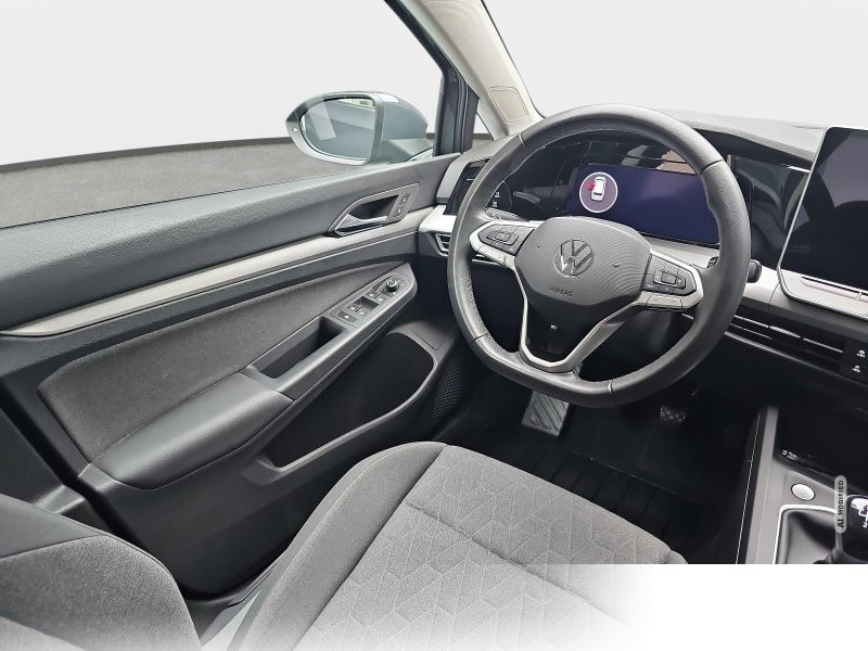 Volkswagen Golf 1.5 TSI VIII Variant Life LED AHK LM