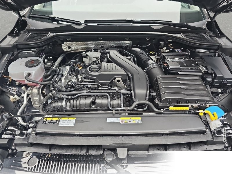 Volkswagen Golf 1.5 TSI VIII Variant Life LED AHK LM
