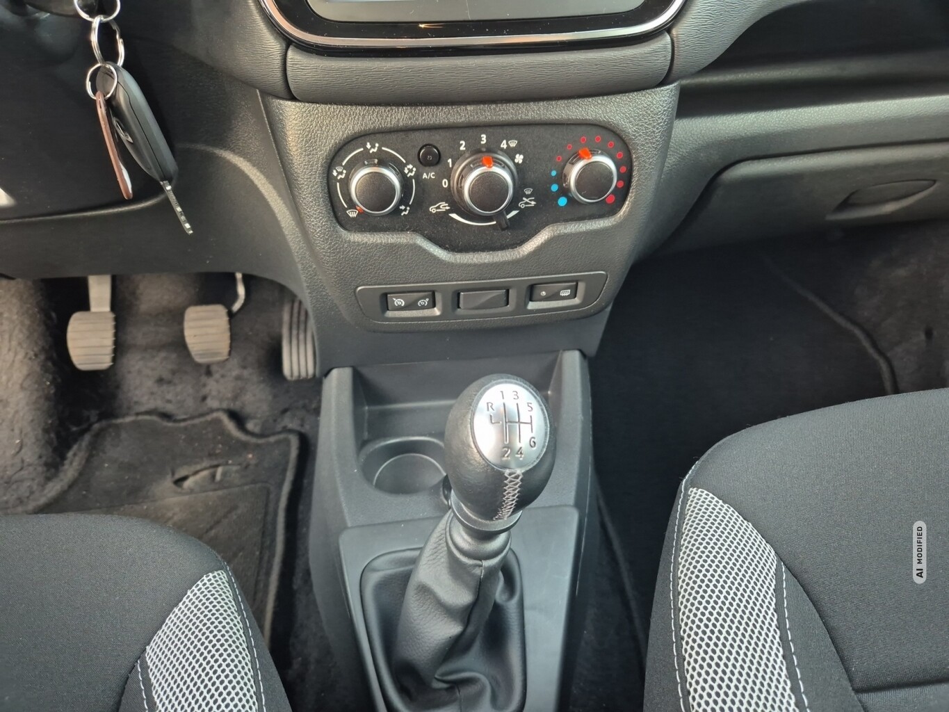 Dacia Lodgy Stepway 1.5 dCi 115 7S Nav PDC Kam SHZ 16Z