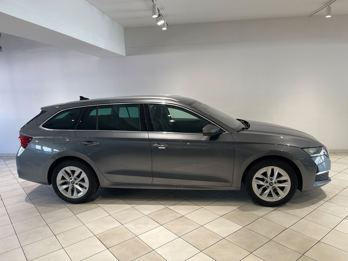 Skoda Octavia Combi 1.5TSI DSG ACC NAVI Winterpaket