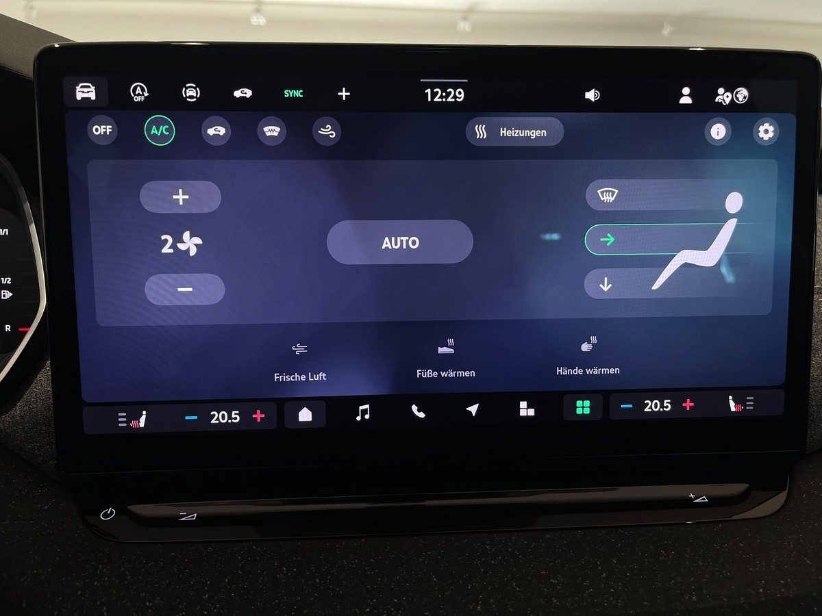 Skoda Octavia Combi 1.5TSI DSG ACC NAVI Winterpaket