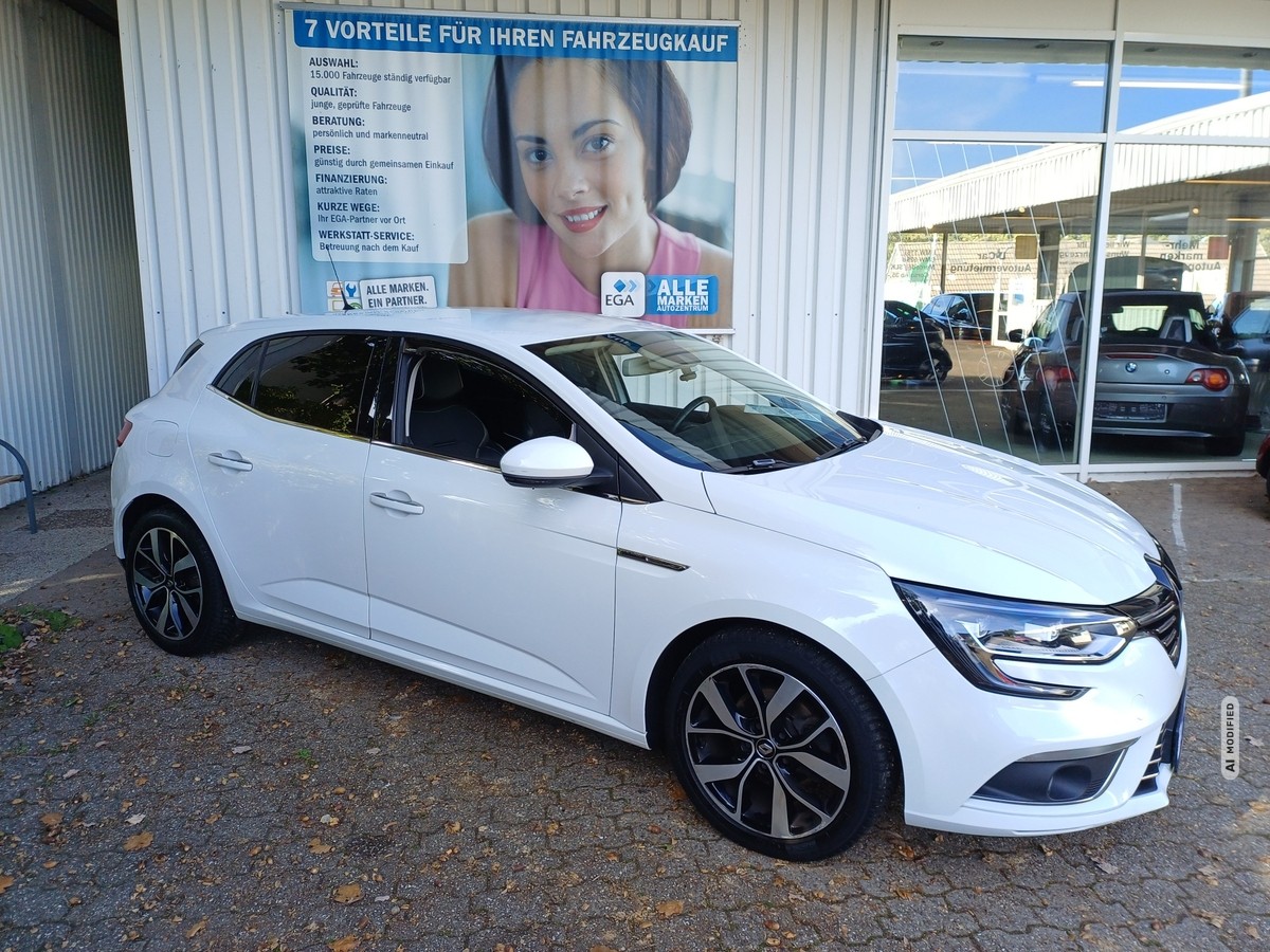 Renault Megane IV 1.5 BLUE dCi 115 BOSE-EDITION KLIMA NAVI-PAKET FAM