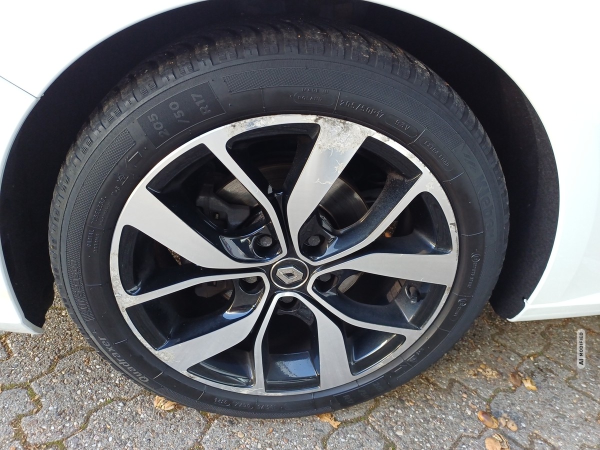 Renault Megane IV 1.5 BLUE dCi 115 BOSE-EDITION KLIMA NAVI-PAKET FAM