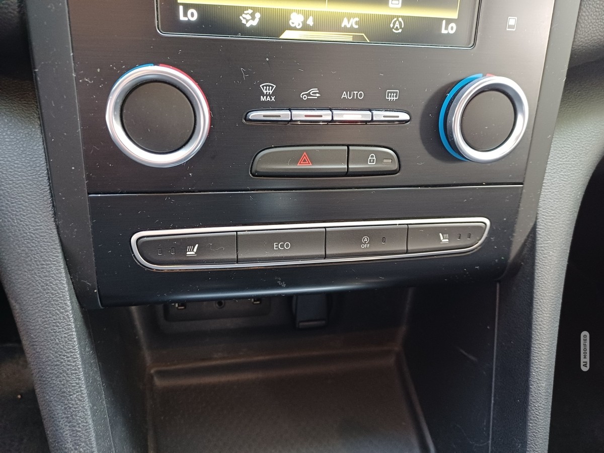 Renault Megane IV 1.5 BLUE dCi 115 BOSE-EDITION KLIMA NAVI-PAKET FAM