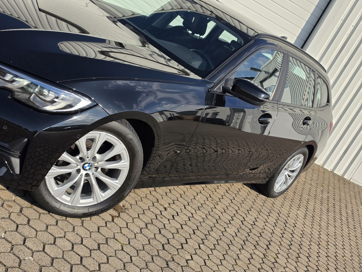 BMW 318d*Sportsitze*Pano*Live Cockpit Prof.*DAB*LED