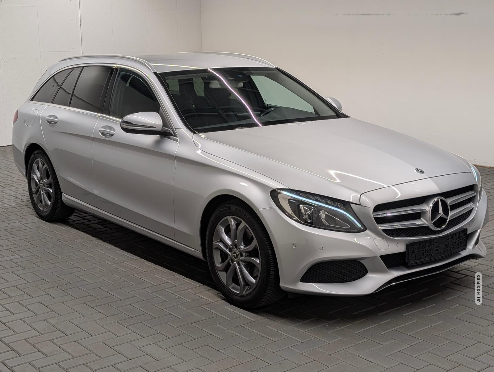 Mercedes-Benz C 180 Avantgarde LED/Navi/SHZ/el.HK/PDC/17-LM