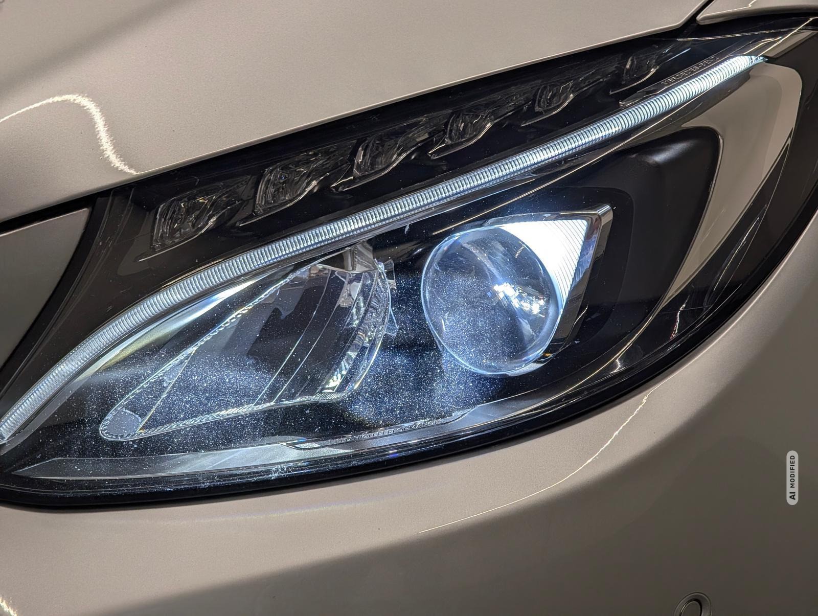 Mercedes-Benz C 180 Avantgarde LED/Navi/SHZ/el.HK/PDC/17-LM