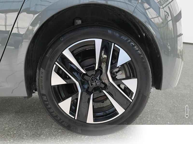 Peugeot 208 1.2 PureTech 100 Allure LED DAB LM