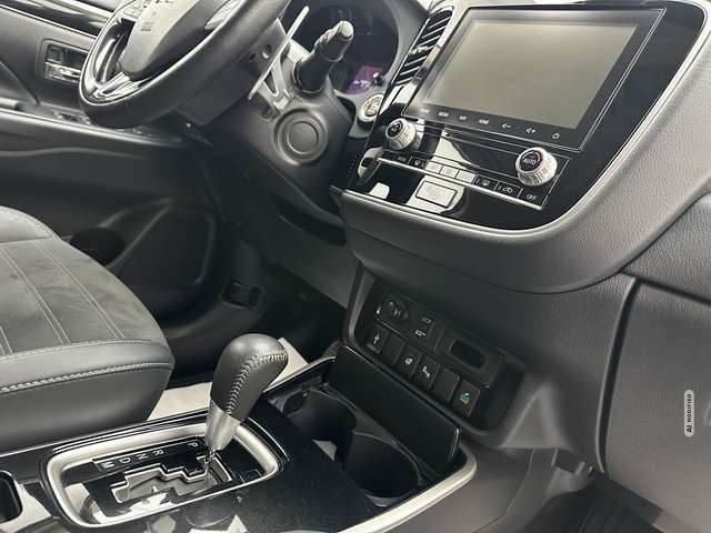 Mitsubishi Outlander Diamant Edition+ 2WD 