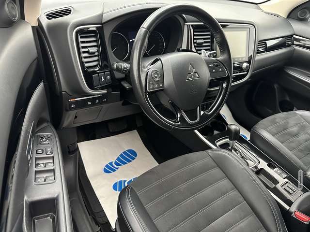 Mitsubishi Outlander Diamant Edition+ 2WD 