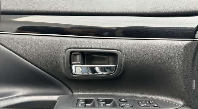 Mitsubishi Outlander Diamant Edition+ 2WD 