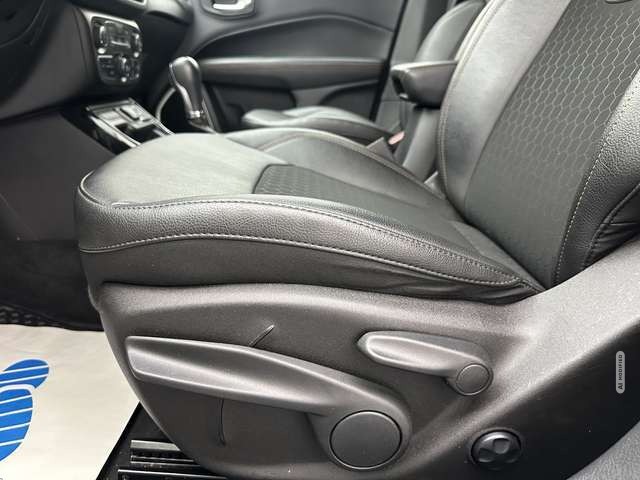 Jeep Compass Limited FWD 