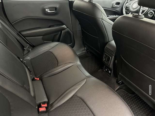 Jeep Compass Limited FWD 