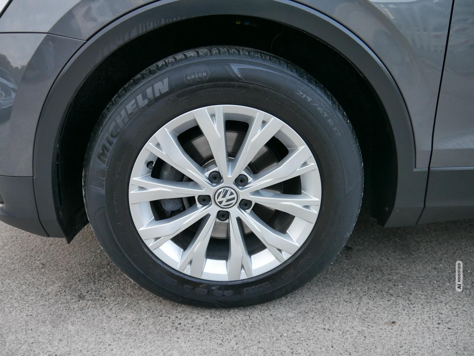 Volkswagen Tiguan 1.5 TSI ACT COMFORTLINE* ACC *AHK* WINTERPAKET * LED * NAVI * PDC * SHZG 