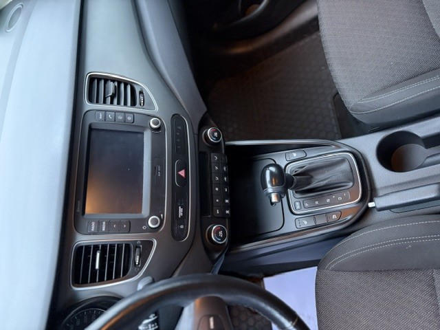 Kia Carens 2.0 GDI Vision Automatik