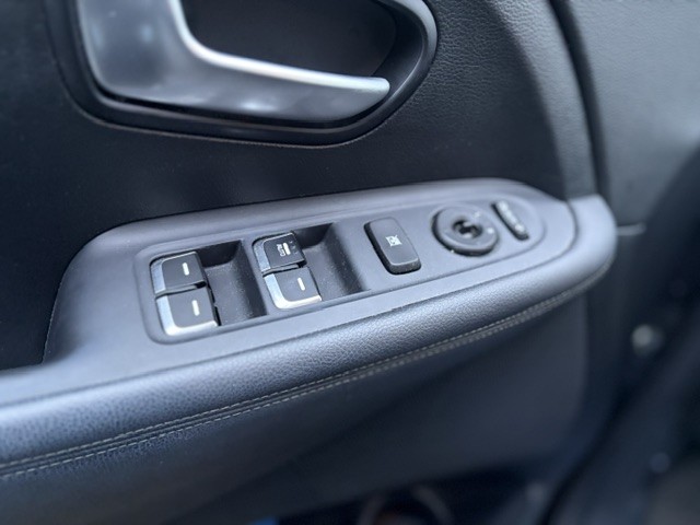 Kia Carens 2.0 GDI Vision Automatik