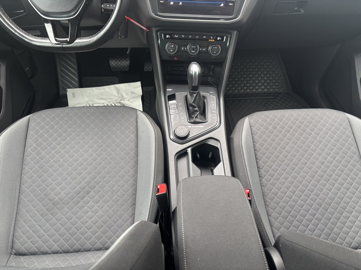 Volkswagen Tiguan 2.0 TSI Allrad*Standheizung*AHK*App-Connect*Winterpak