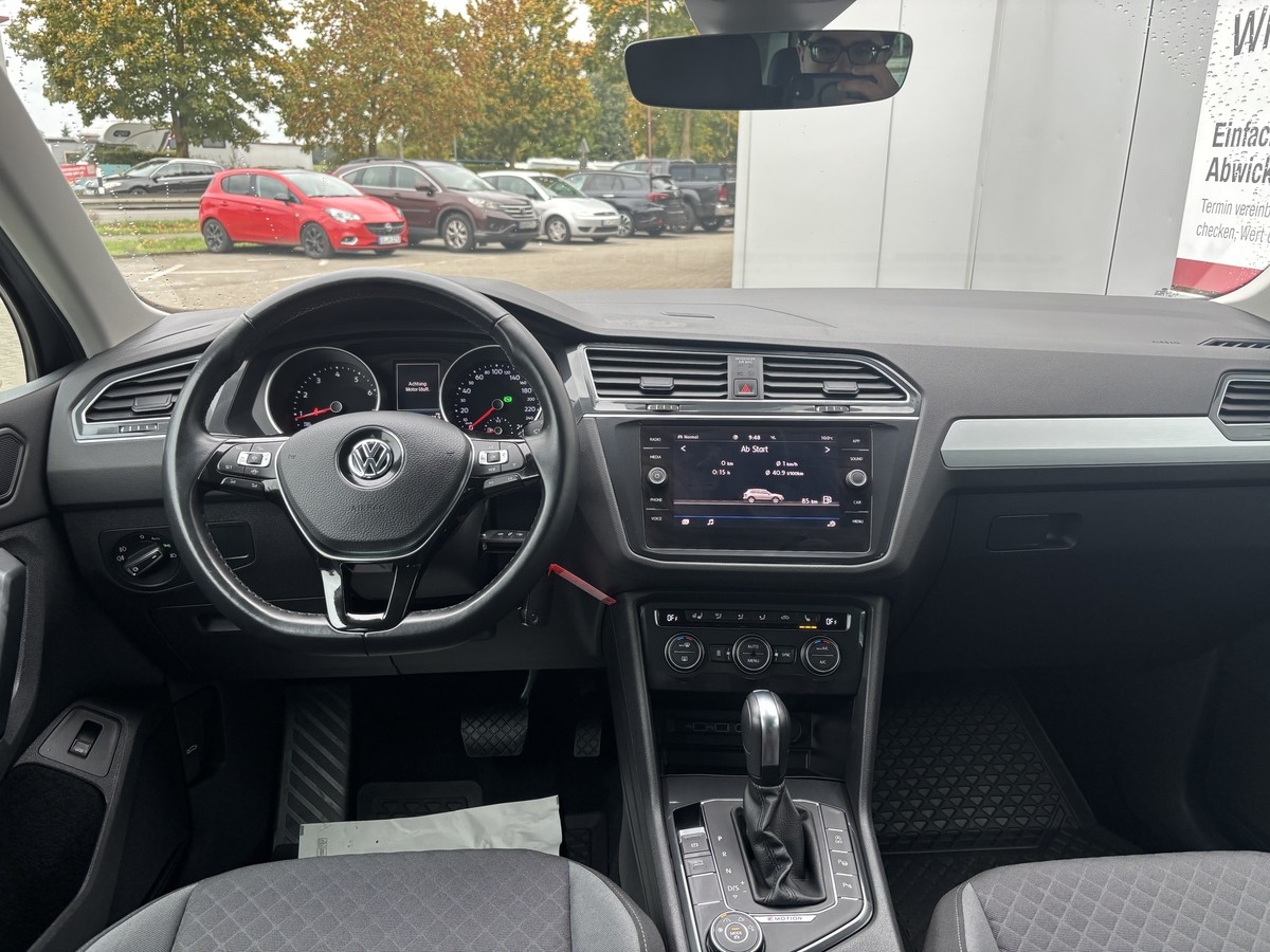 Volkswagen Tiguan 2.0 TSI Allrad*Standheizung*AHK*App-Connect*Winterpak