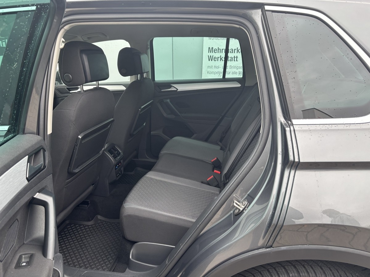 Volkswagen Tiguan 2.0 TSI Allrad*Standheizung*AHK*App-Connect*Winterpak